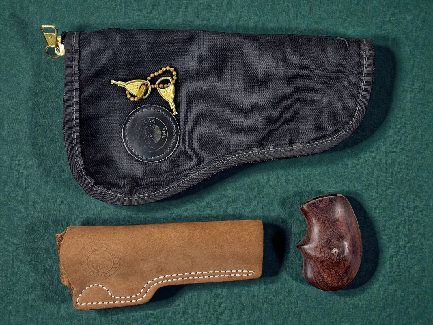 500054_north-american-arms_revolver-kal-22lr_5