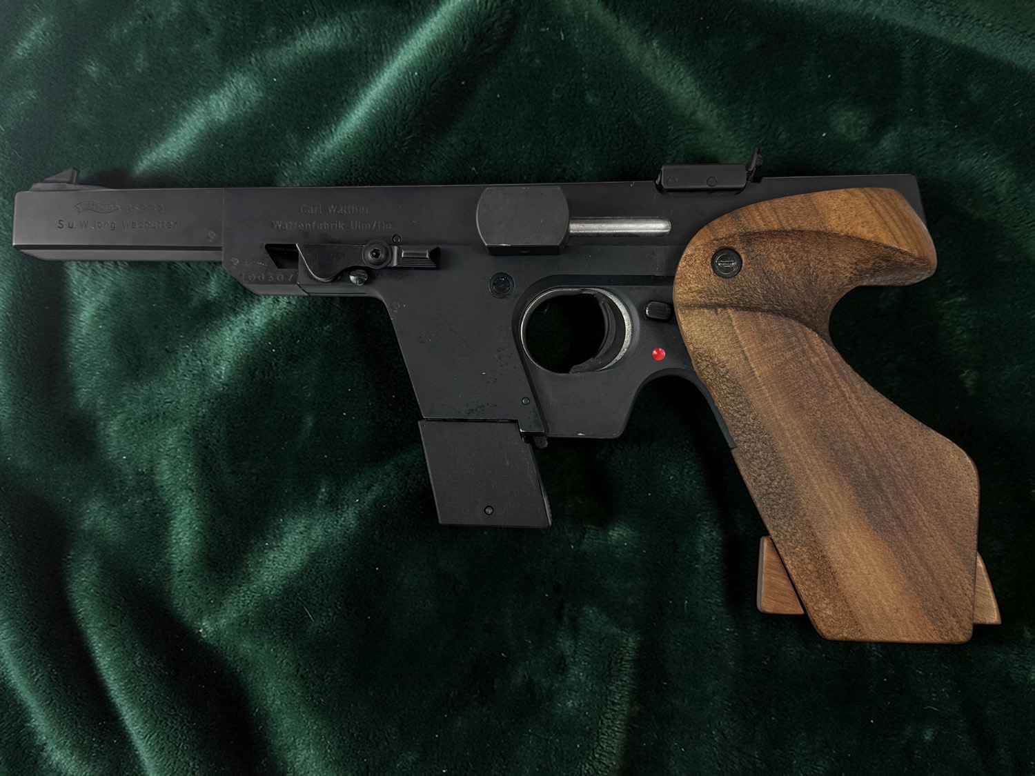 205554_walther-gsp-kal-32-s+w-22lr_2