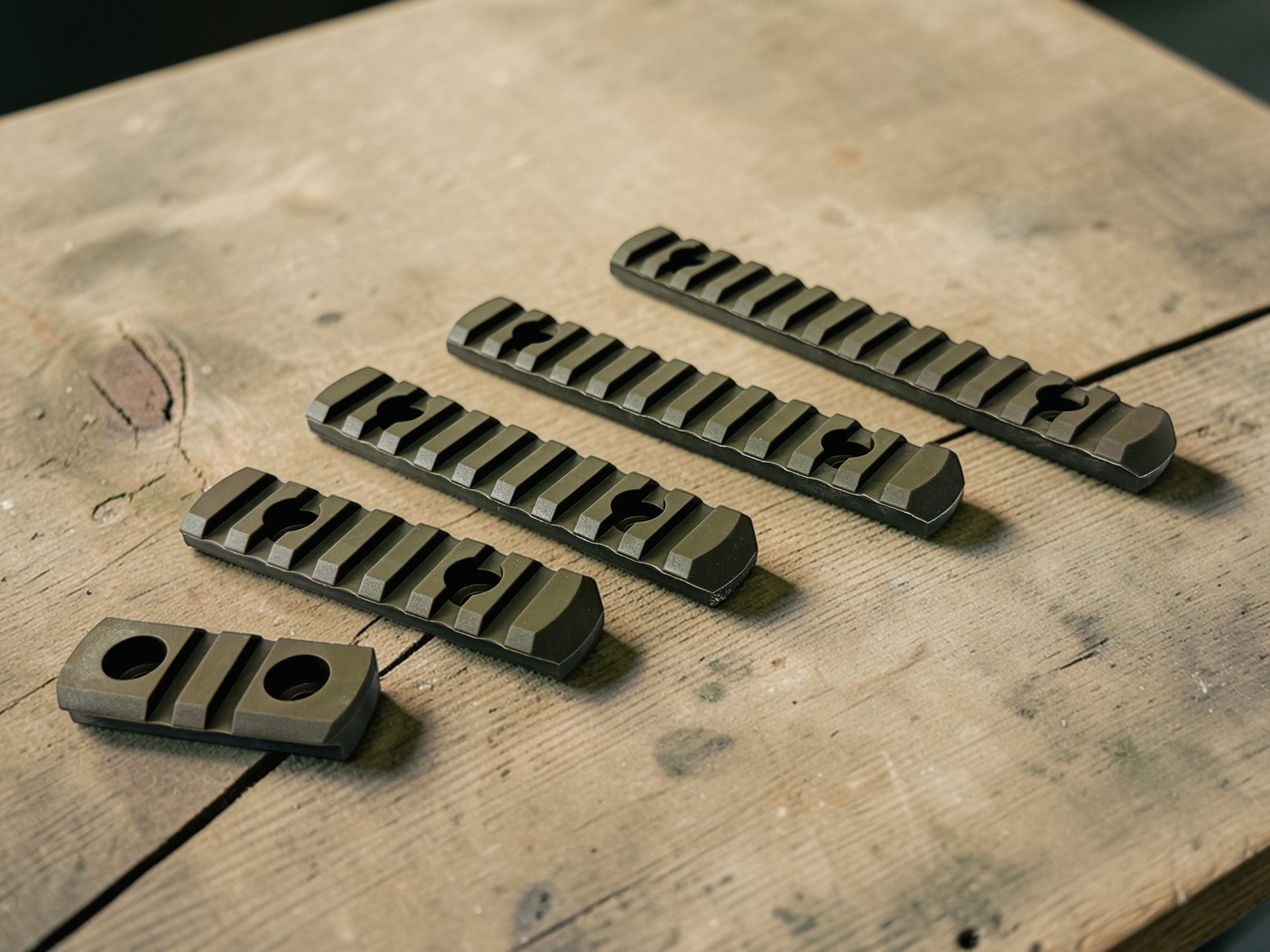 205521_hera-arms-m-lock-rail-set-od-green