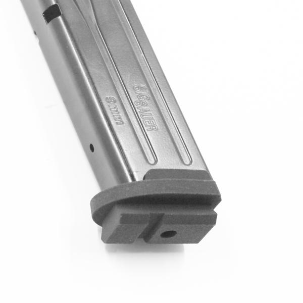 202759_magrail-magazin-bodenplatte-sig-sauer-p320-square-hole_1 202759_magrail-magazin-bodenplatte-sig-sauer-p320-square-hole_1
